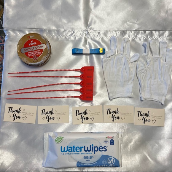 Handbag Reseller Essentials Kit w/ Water Wipes - Picture 2 of 8